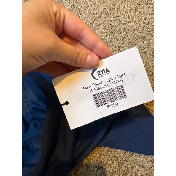 NEW Zyia Active Navy Pocket Light n Tight High-Rise Gym Capri Leggings Size 4 - Picture 10 of 13